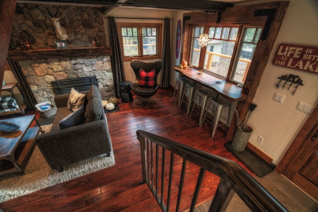 Warm and festive living room in a luxury log cabin in Lake Tahoe