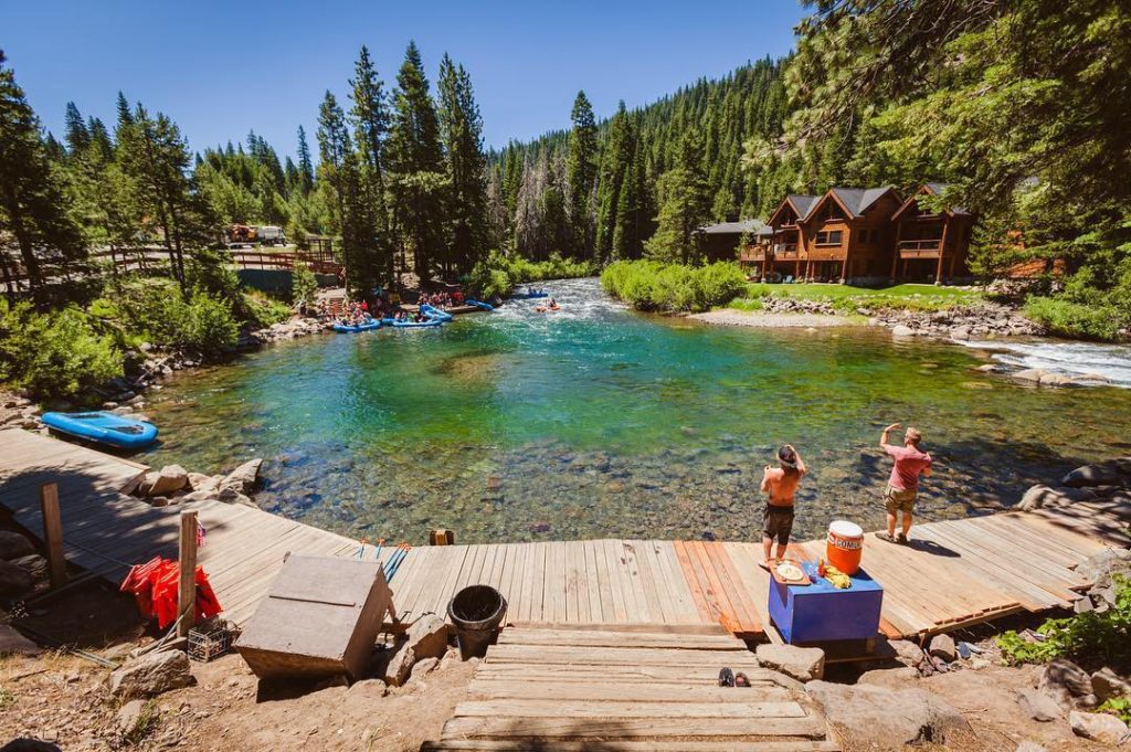 Turquoise waters in the Truckee River